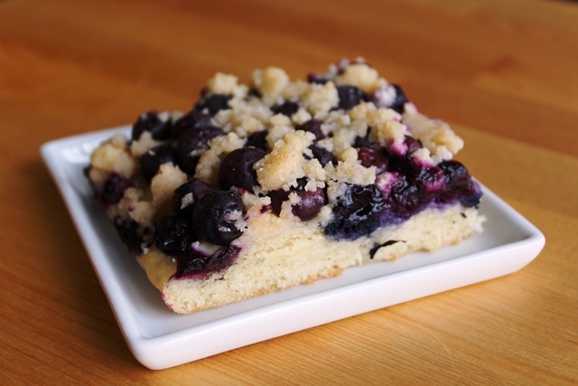 Blueberry Streusel Cake – My Oma’s Blueberry Streusel Cake l cookinginmygenes.com
