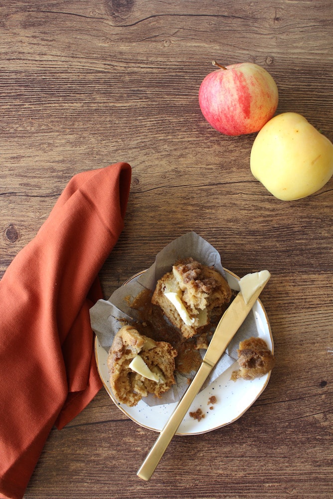 Momma's Apple Muffins l cookinginmygenes.com