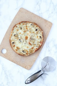 White Mushroom Pita Pizza | cookinginmygenes.com