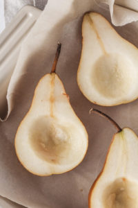 Baked Pears with Cardamom Cream | cookinginmygenes.com
