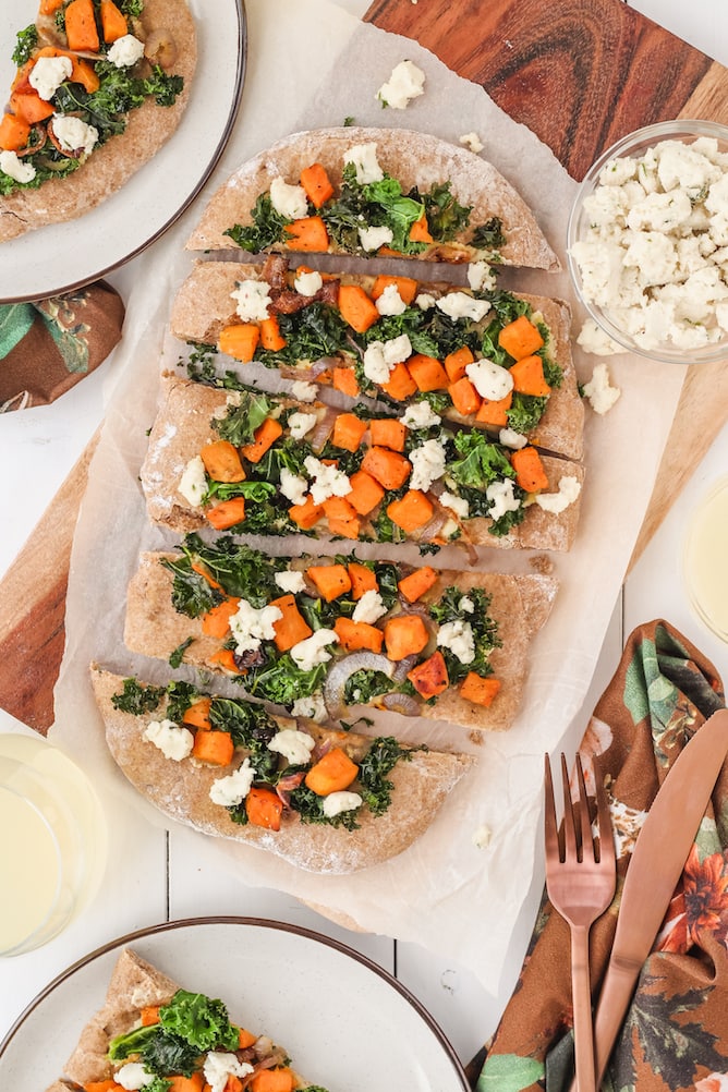 Roasted Sweet Potato Kale Flatbread | cookinginmygenes.com