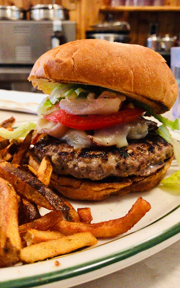 What's In Season - Recipes to Make in August | cookinginmygenes.com