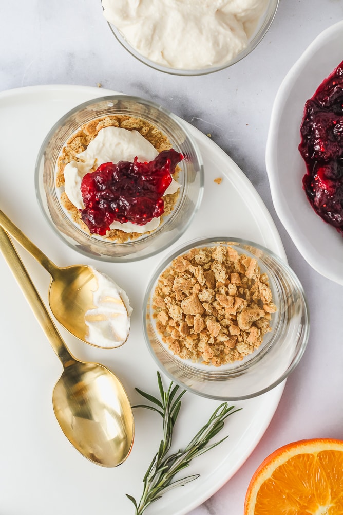 No Bake Mini Cranberry Cheesecakes | cookinginmygenes.com