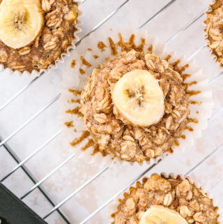 Peanut Butter Banana Baked Oatmeal Cups