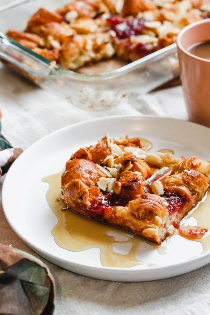 Simple Easter Brunch Menu & Decor Ideas