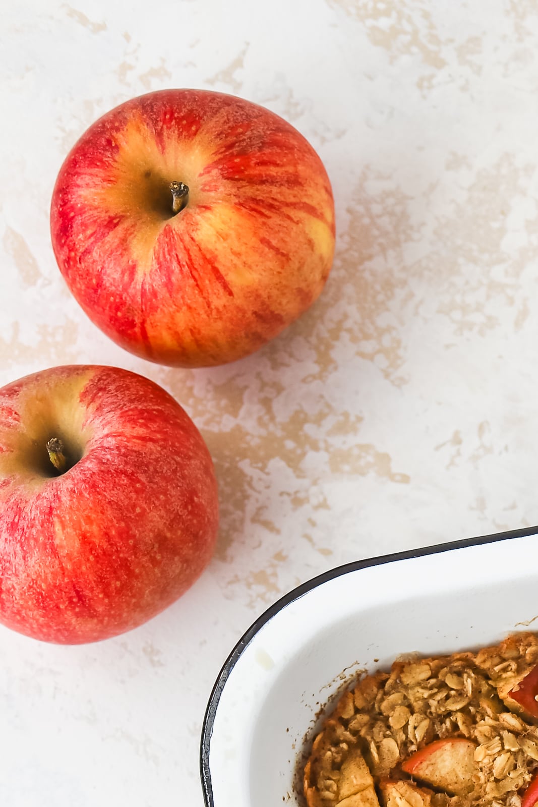 Apple Cinnamon Baked Oatmeal