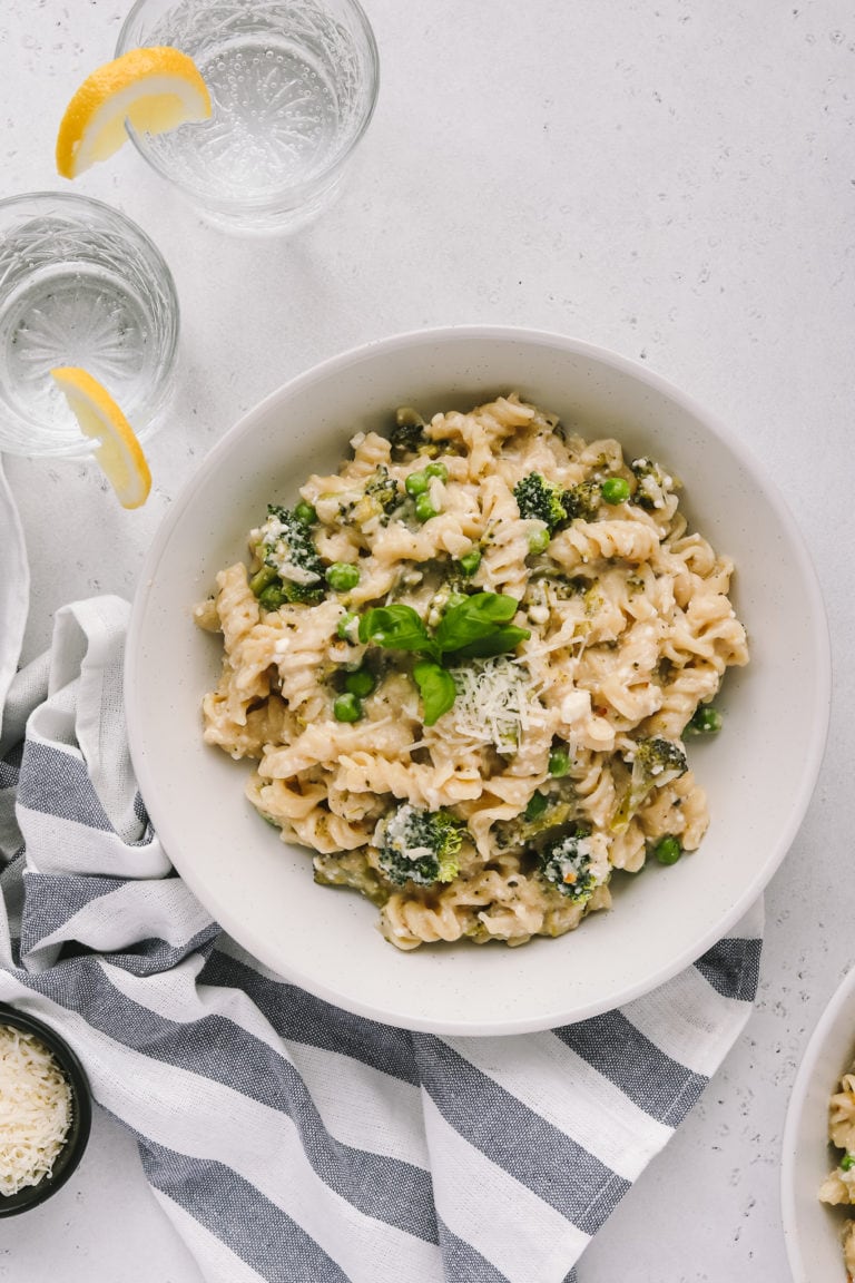 Cheesy One Pot Broccoli Pasta