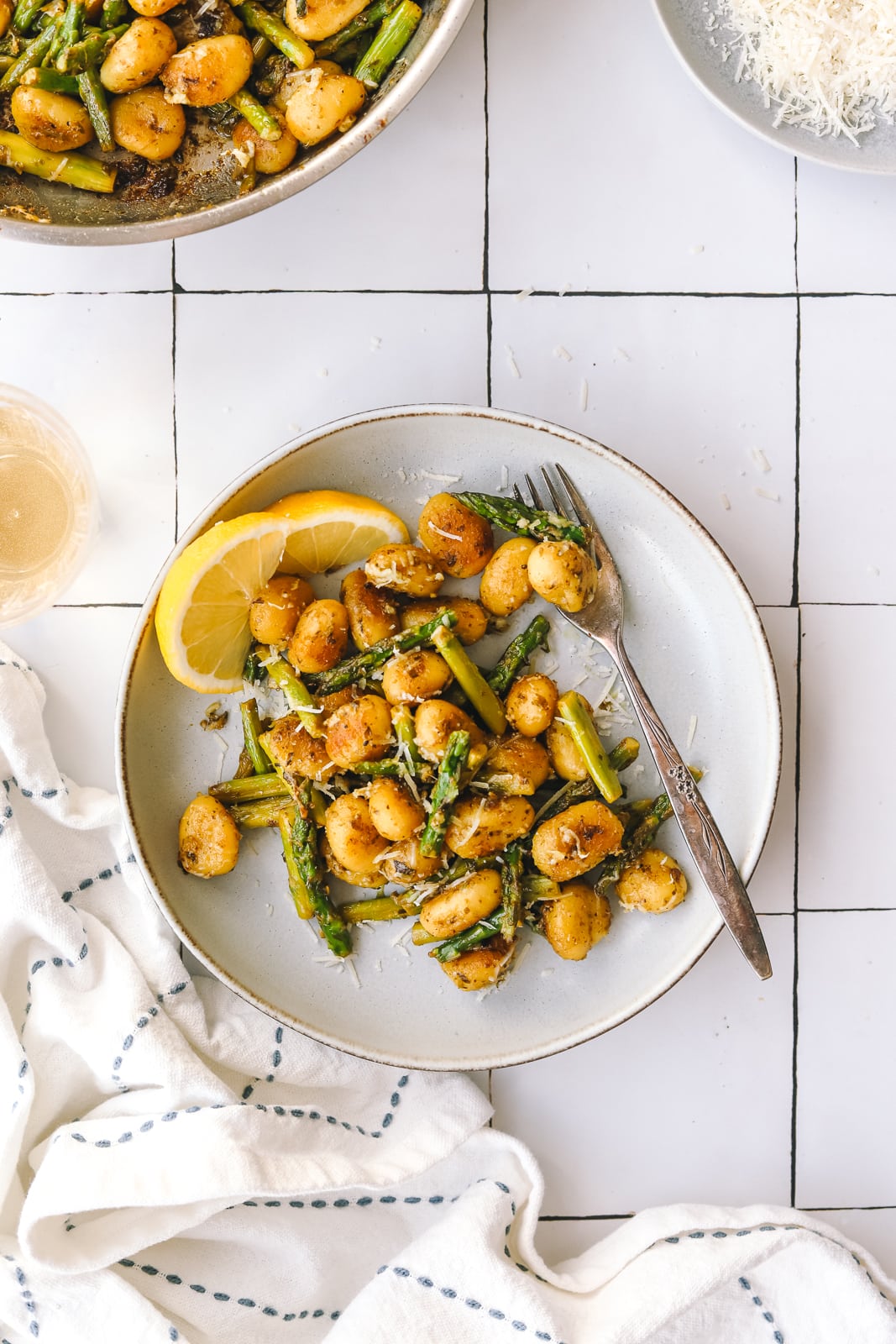 Spring gnocchi with asparagus in a bowl