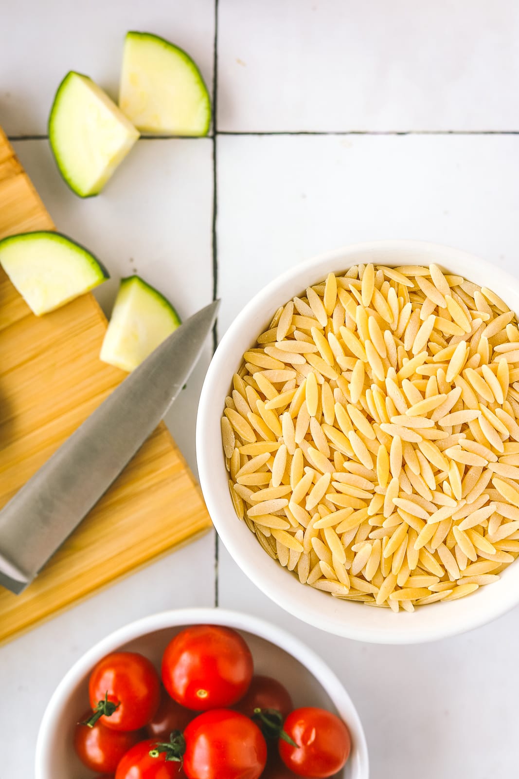 dried orzo, tomatoes