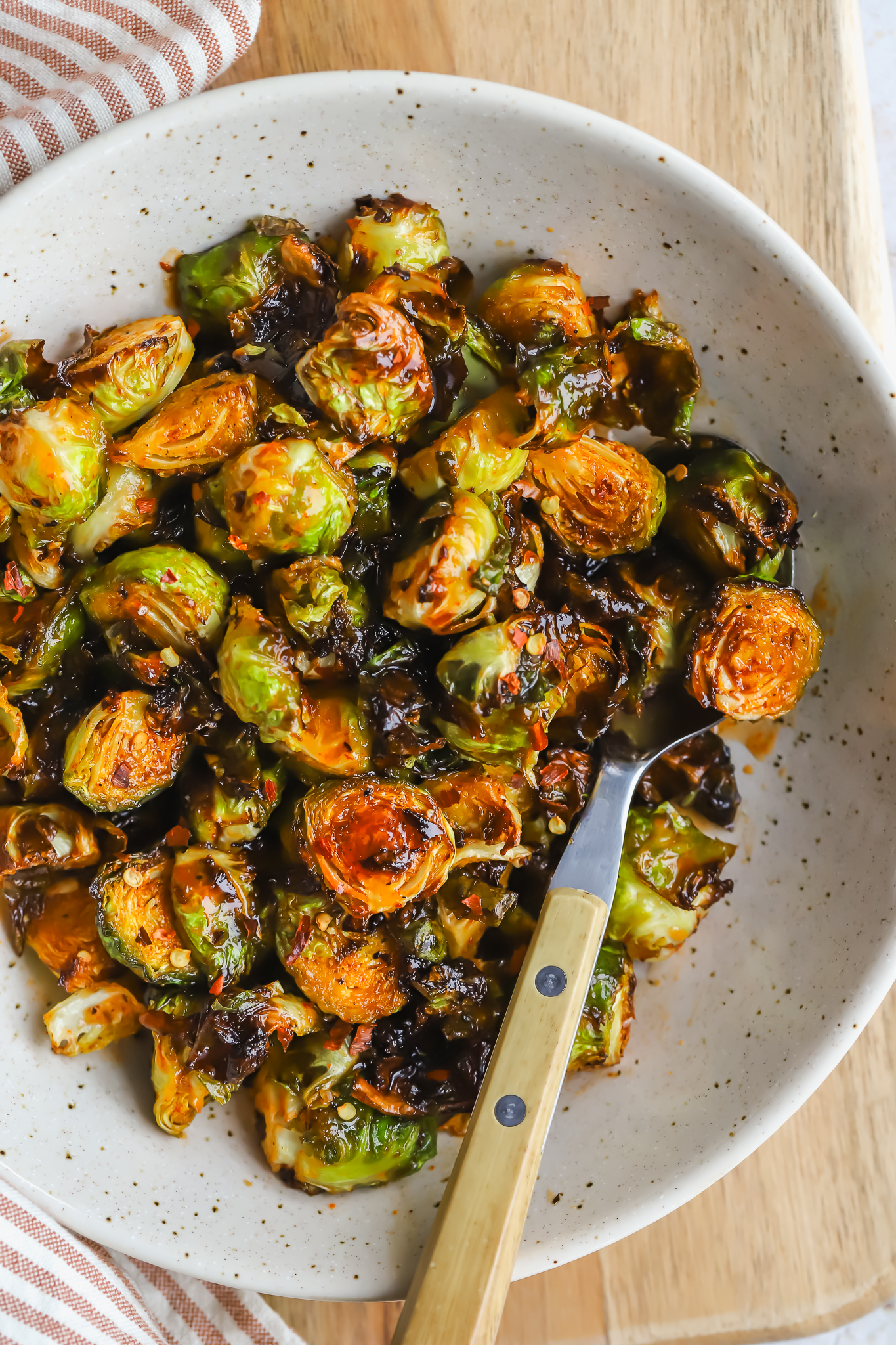 sweet and spicy air fryer brussels sprouts