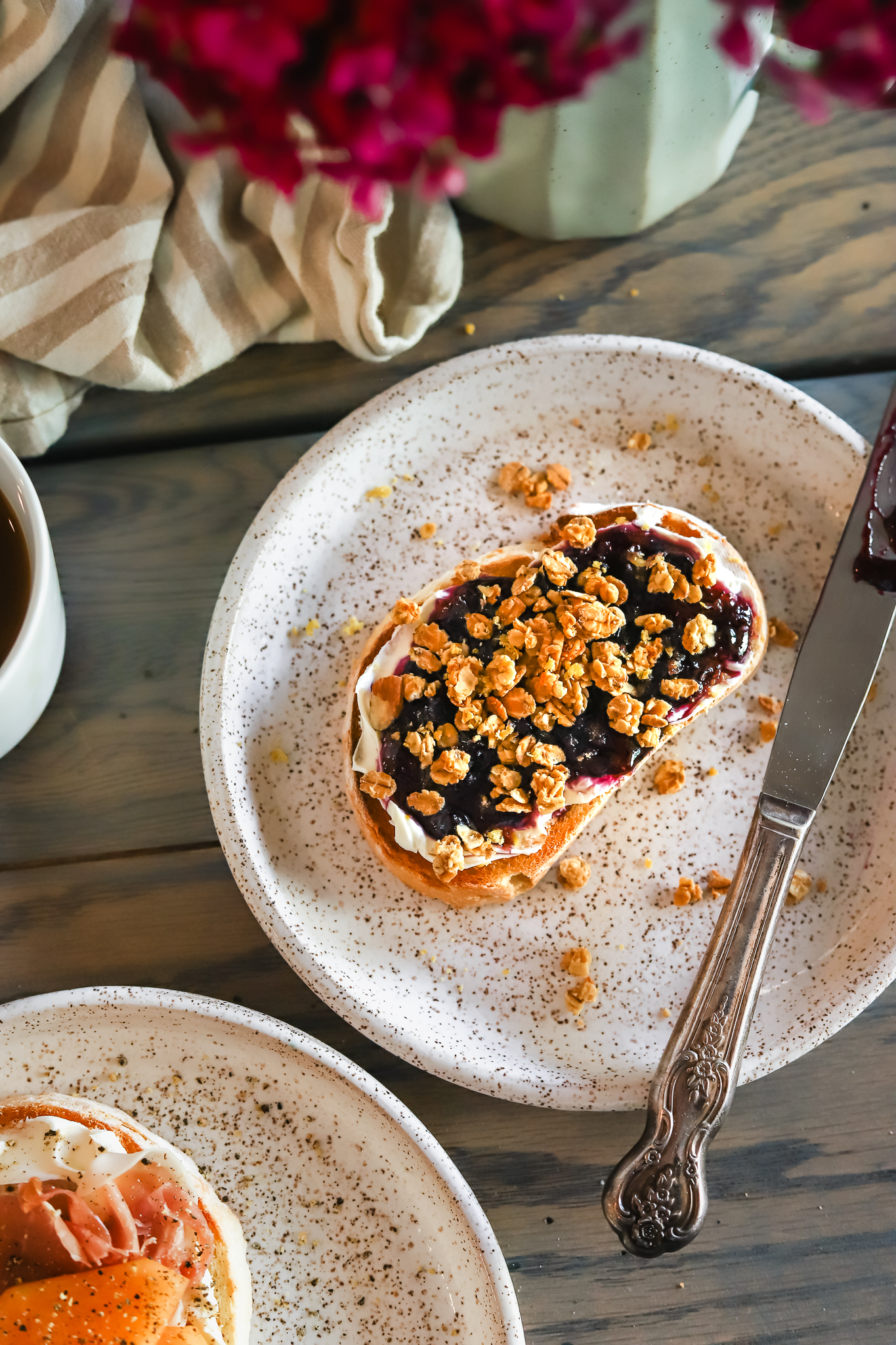 blueberry cheesecake summer toast recipe